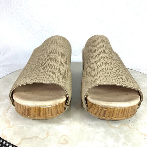 Dansko Slides Comfort Sandals Women 9.5 Taupe Textured Leather Open Toe Coastal - Picture 3 of 13